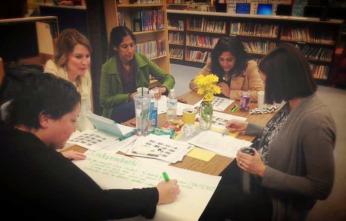 coaches-on-table-852145-edited.jpg coaches-on-table-852145-edited.jpg